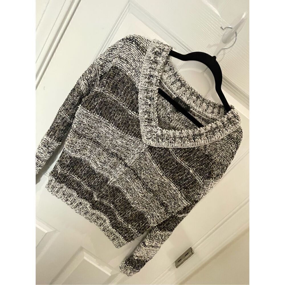 Belldini women’s sweater crew size XS